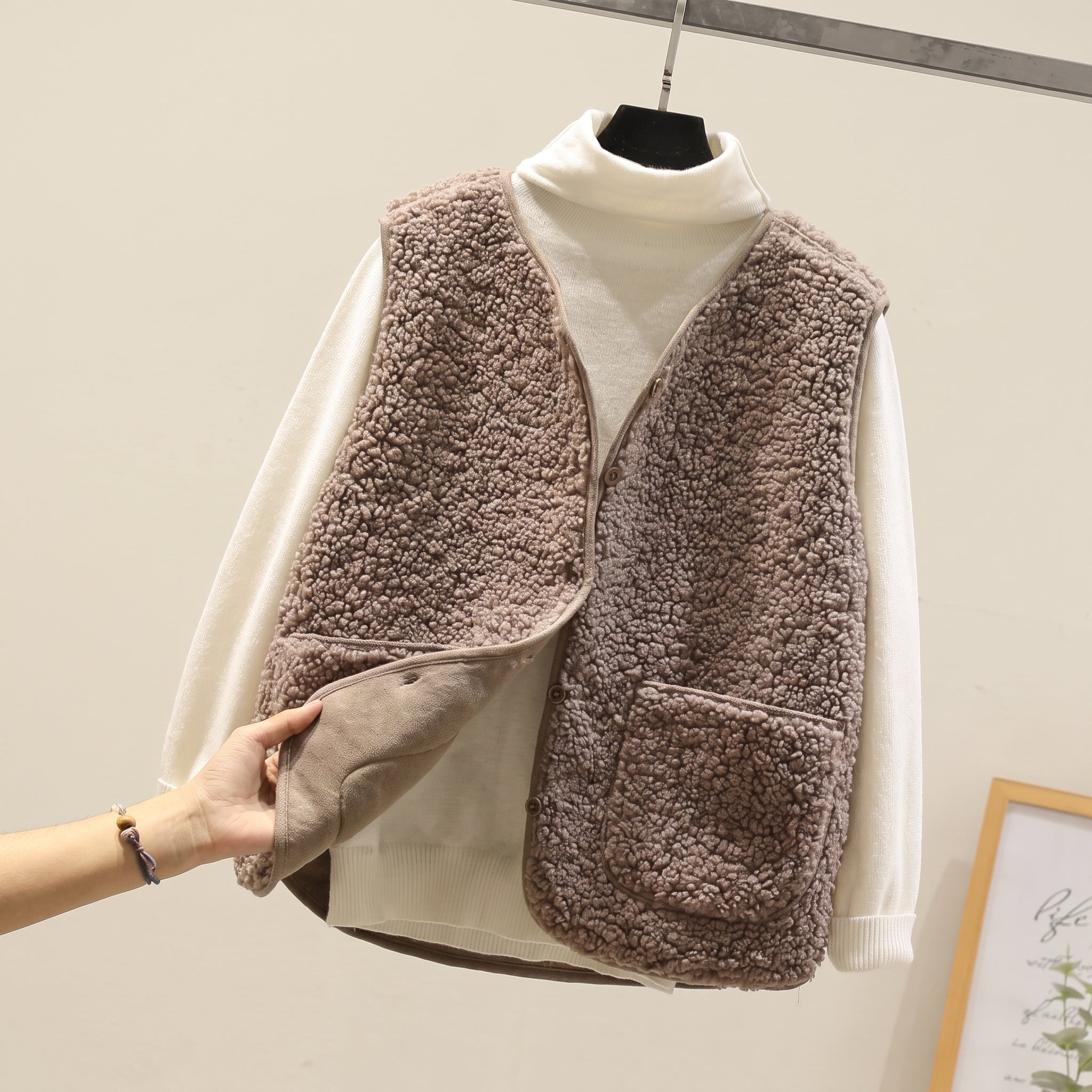 Charlotte - Dames Cropped Collarloze Teddy Gilet