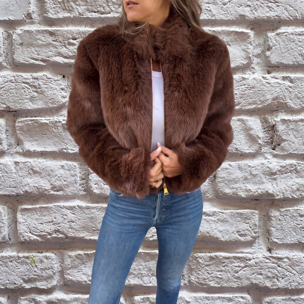 Charlotte - Dames Cropped Fluffy Jacket met Staande Kraag