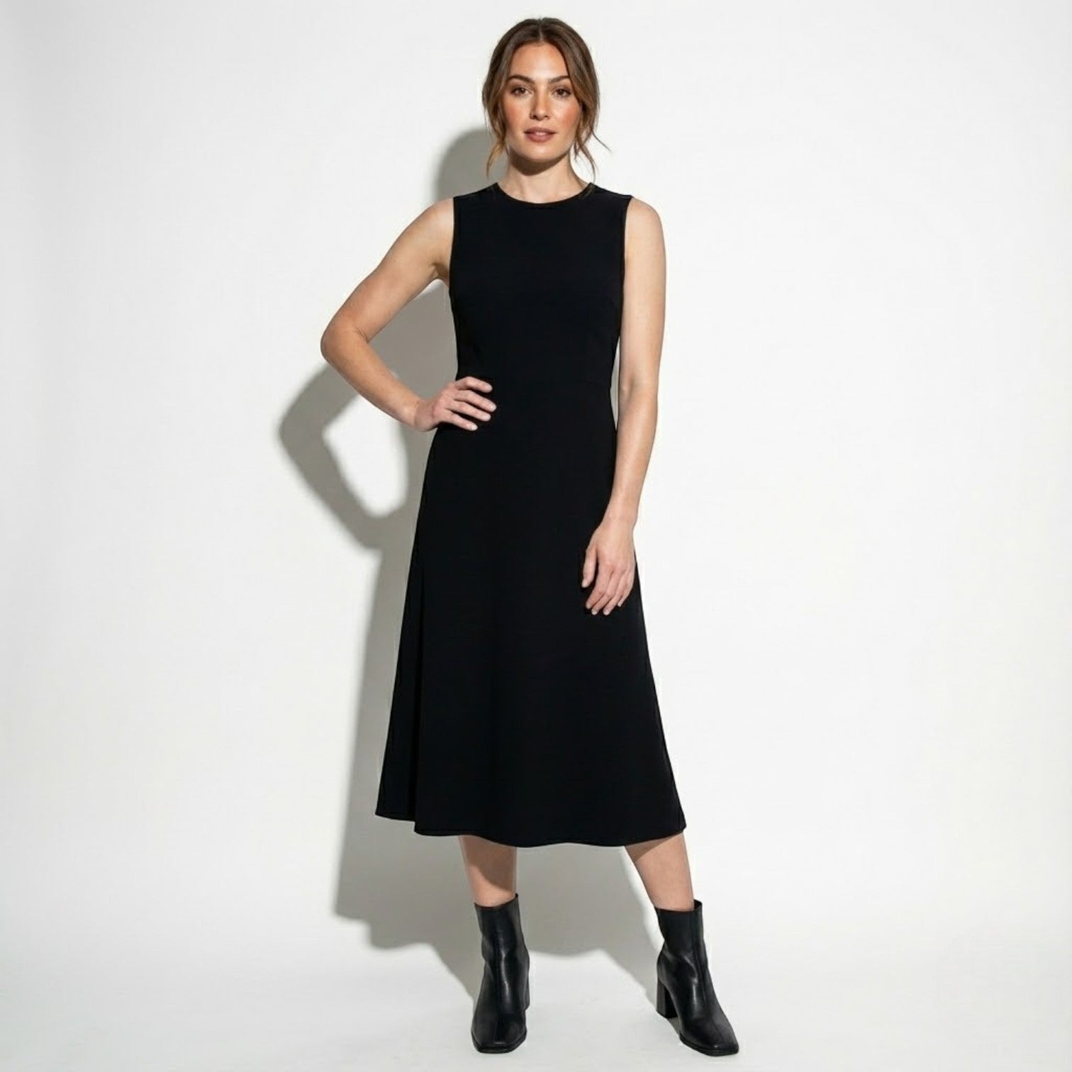 Camélia – Damen Leder Stiefeletten mit eckiger Spitze & Absatz - Stiefel - Temala